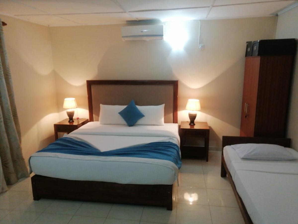Nalendra Villa - Oceanfront Hikkaduwa Kültér fotó