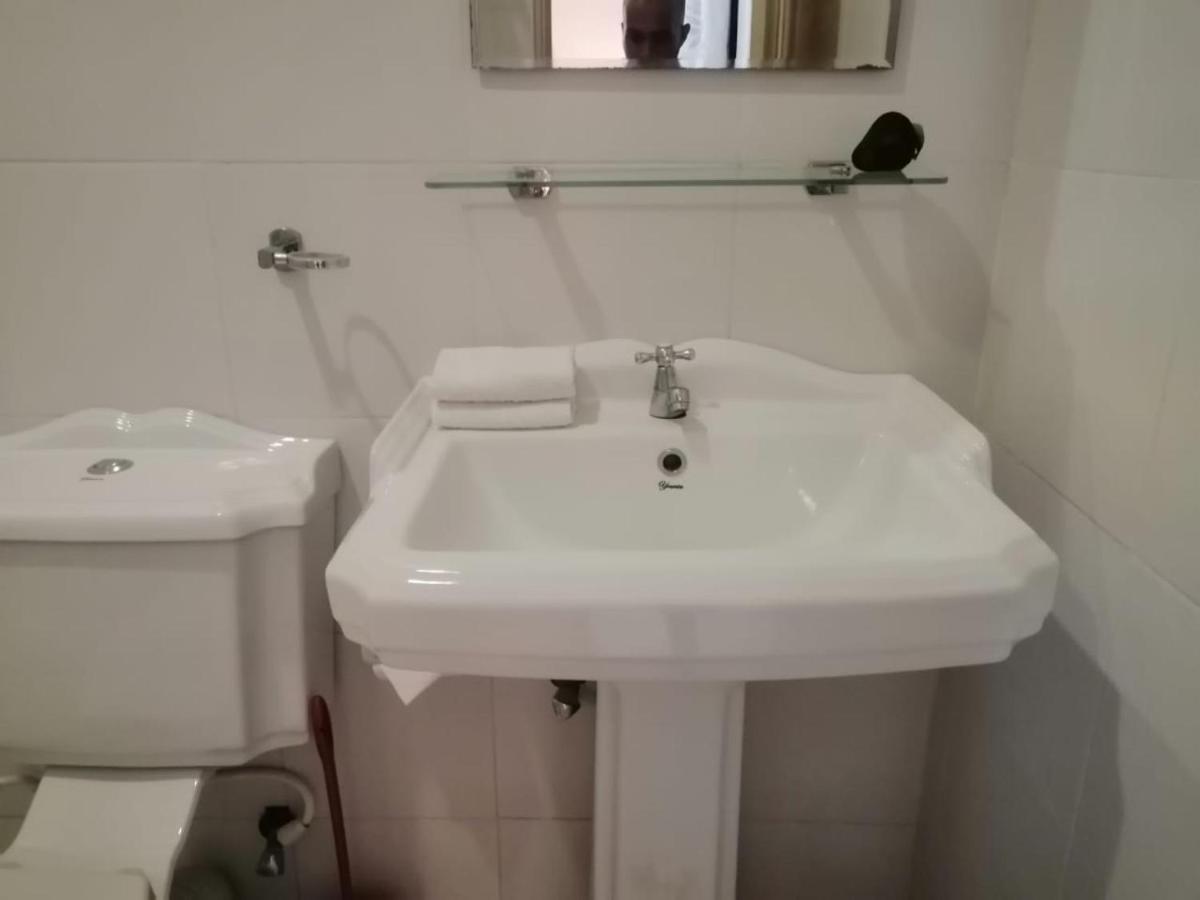 Nalendra Villa - Oceanfront Hikkaduwa Kültér fotó