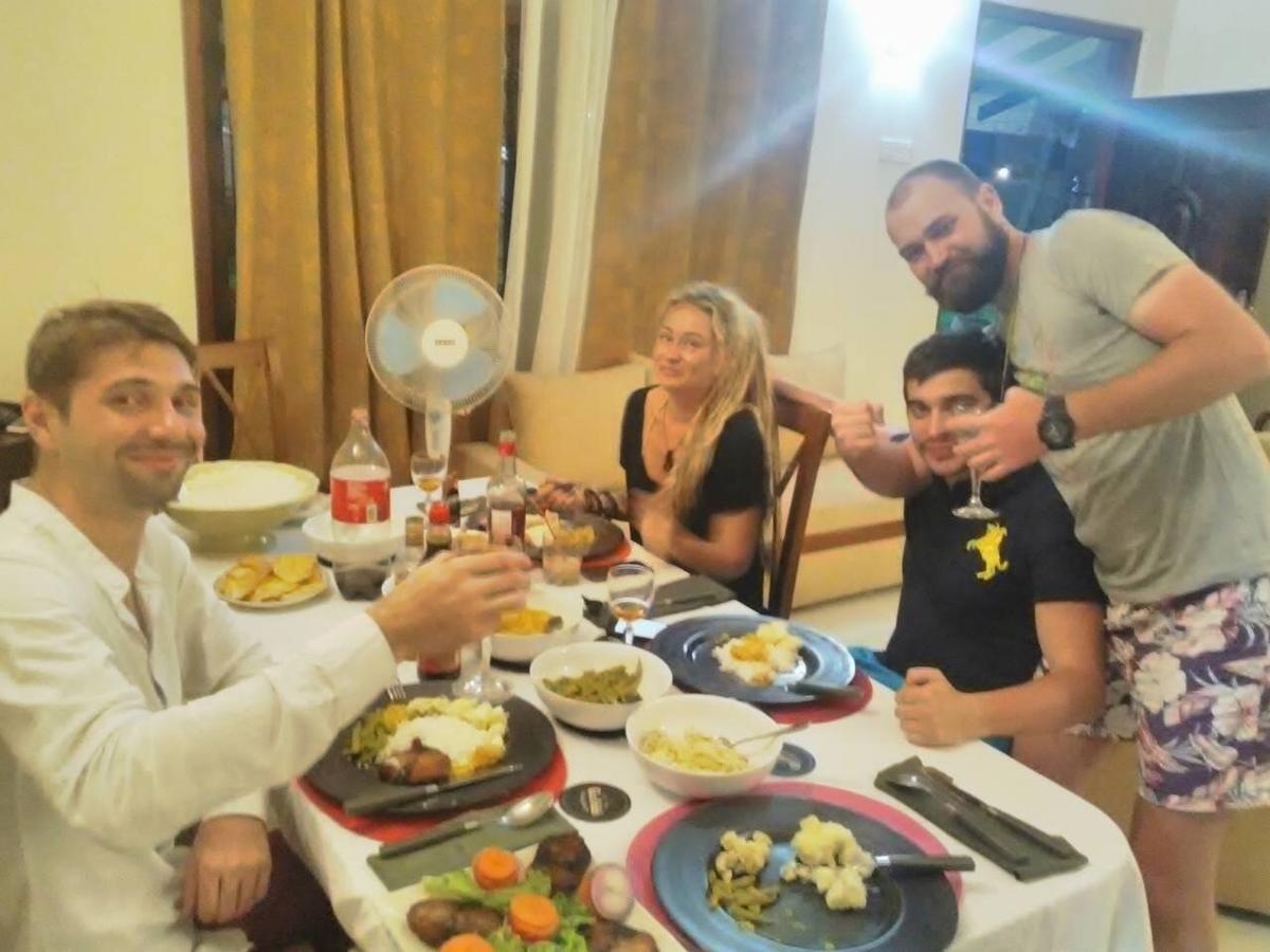 Nalendra Villa - Oceanfront Hikkaduwa Kültér fotó